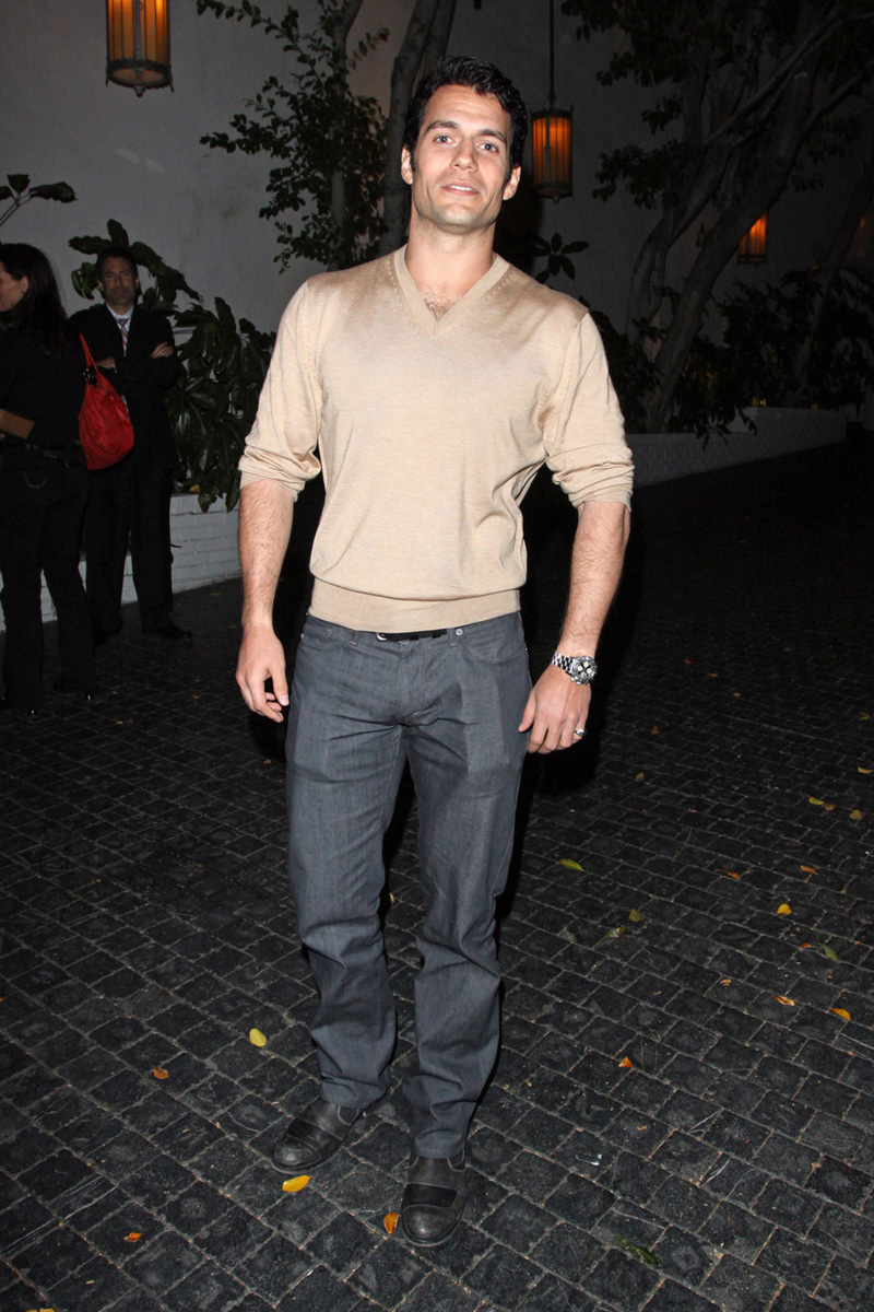 henry-cavill-chateau-marmont-01292012-01.jpg