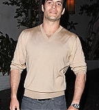 henry-cavill-chateau-marmont-01292012-02.jpg